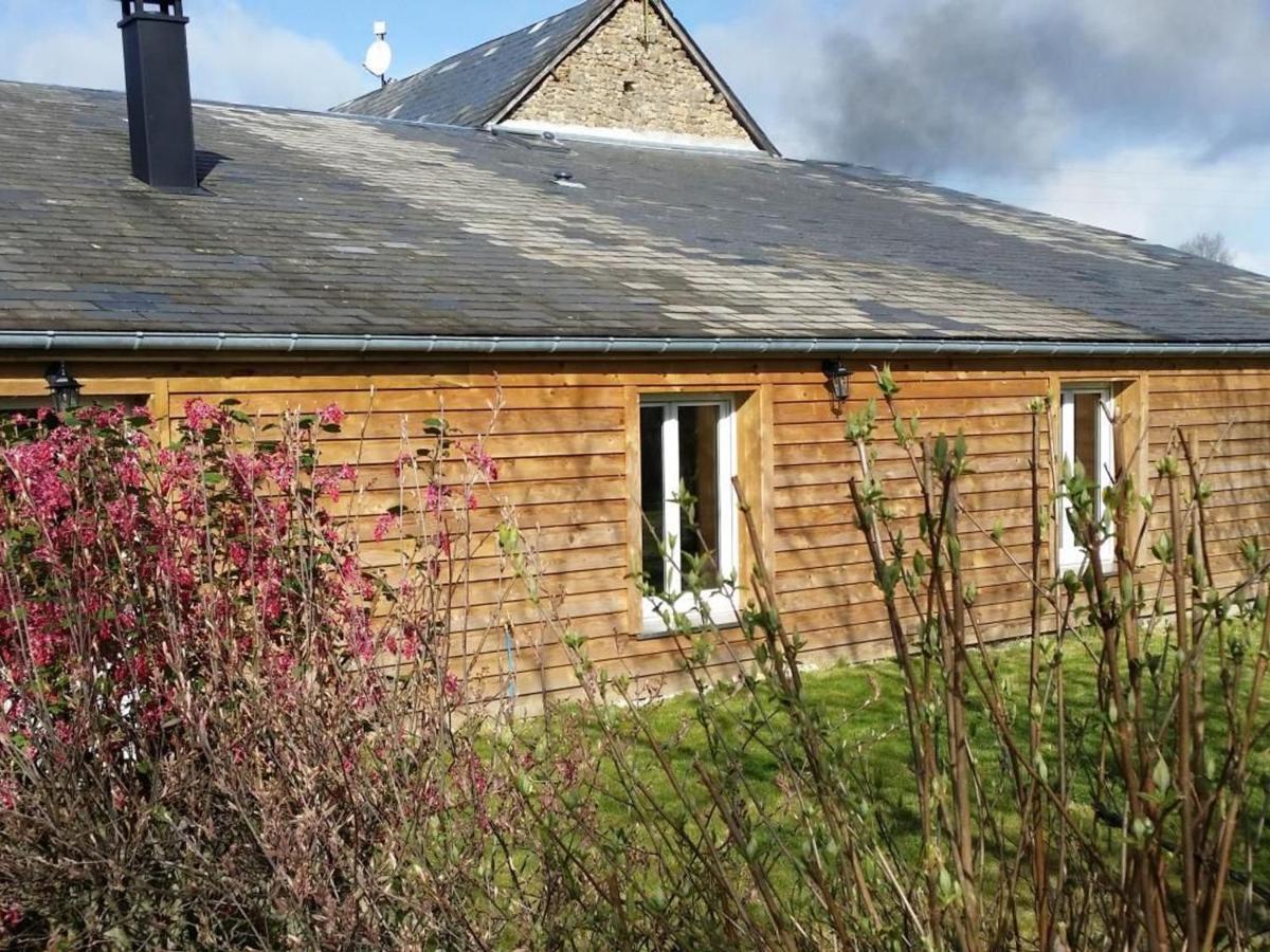 Gîte Saint-Léonard-des-Bois, 8 pièces, 15 personnes - FR-1-410-224 Esterno foto