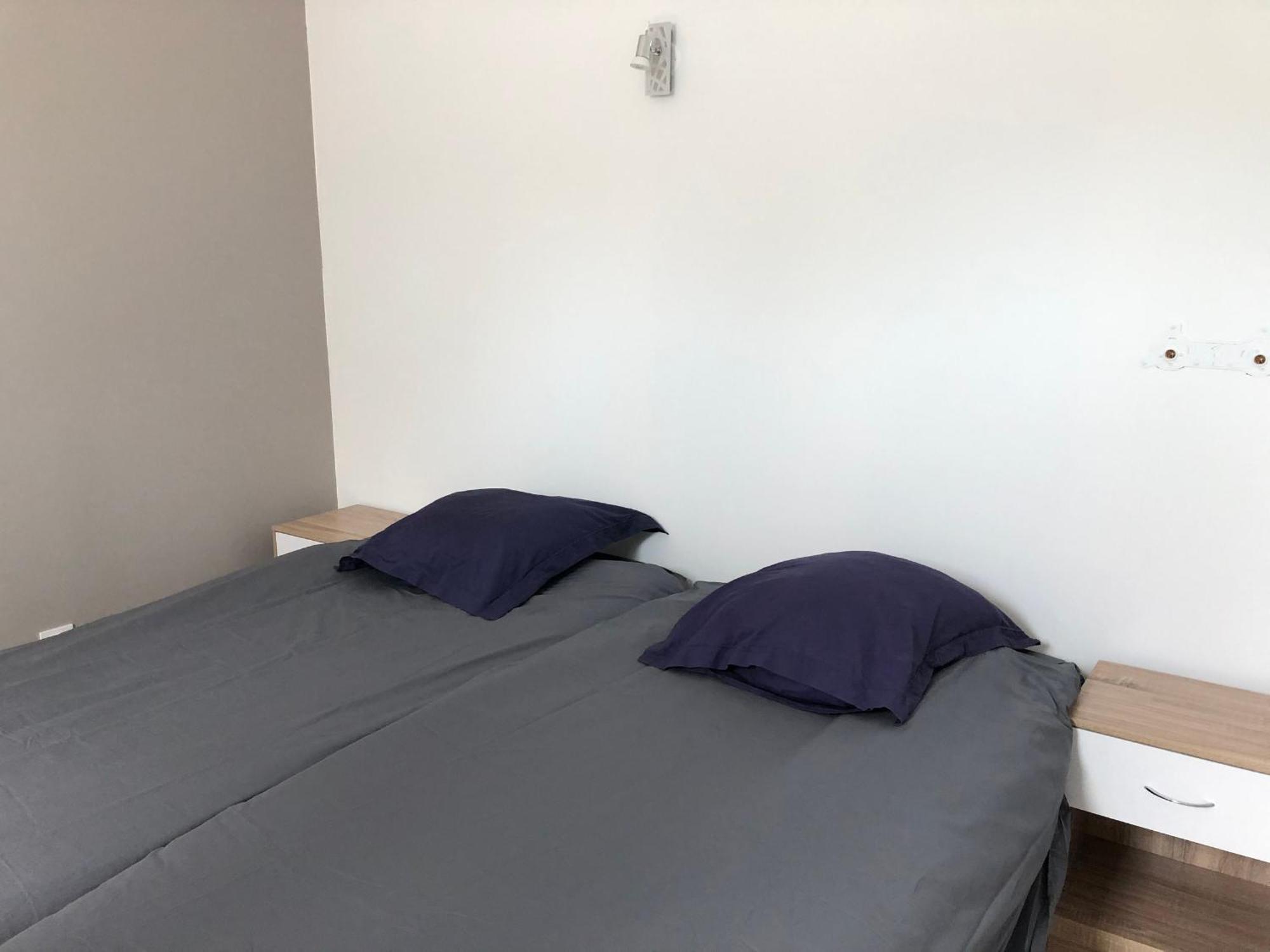 Gîte Saint-Léonard-des-Bois, 8 pièces, 15 personnes - FR-1-410-224 Esterno foto